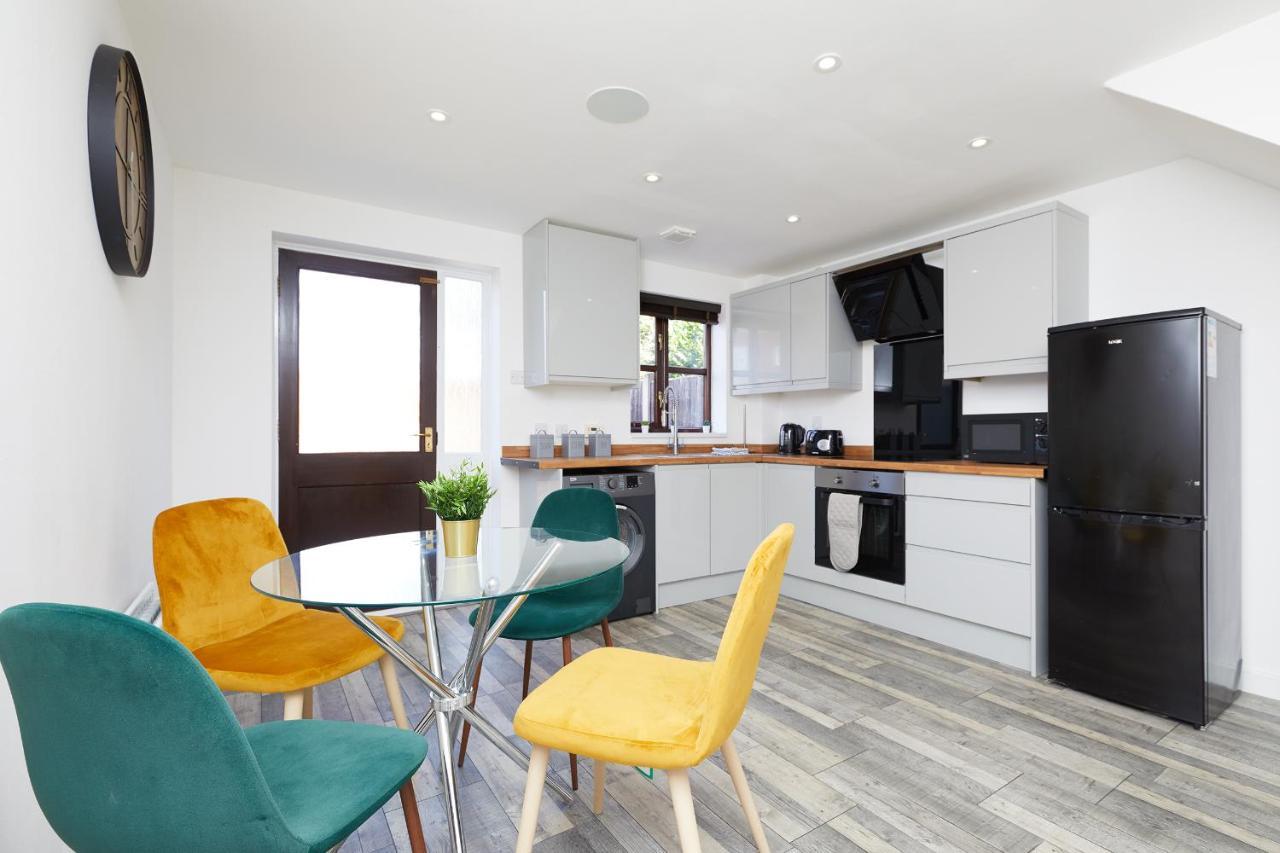 Modern 2 Bed House Near Queens Medical Centre نوتينغهام المظهر الخارجي الصورة