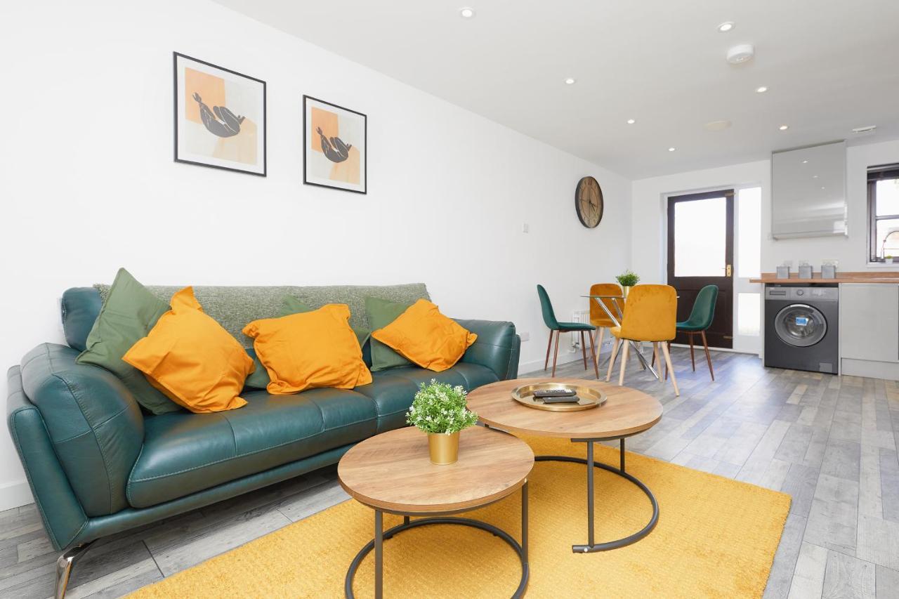 Modern 2 Bed House Near Queens Medical Centre نوتينغهام المظهر الخارجي الصورة